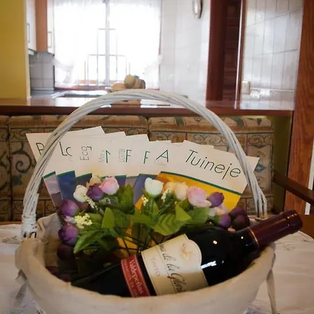 아파트 Berlina's Sunny Terrace 앤티가